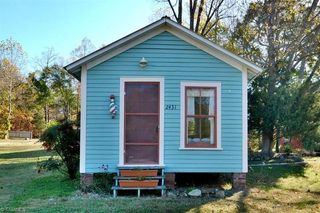 2431 Glencoe St, Burlington, NC 27217
