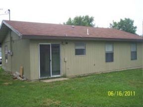 602 Oak Cir, Mountain Grove, MO 65711