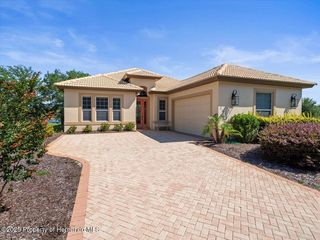 9159 Trevino Dr, Weeki Wachee, FL 34613