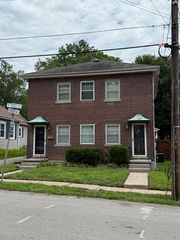 220 N  1st St, Danville, KY 40422