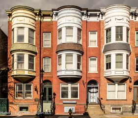 514 Warren Street, Hudson, NY 12534