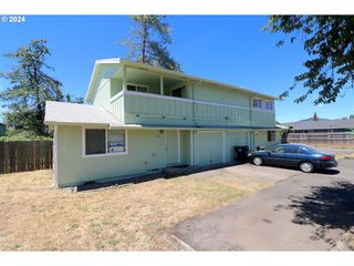 260 54th St, Springfield, OR 97478