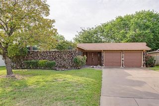 5621 Comer Dr, Fort Worth, TX 76134