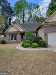 175 Spinner Dr, Jefferson, GA 30549