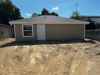 1315 Convent Ave, Laredo, TX 78040