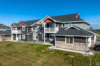 1925 W  5th St #8, New Richmond, WI 54017