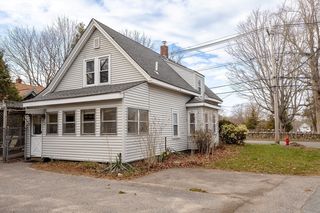 958 Centre St, Middleboro, MA 02346