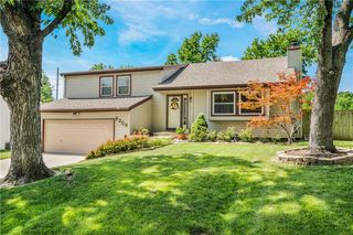 9208 Constance St, Lenexa, KS 66215