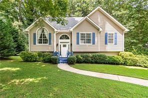 7825 Silversmith Ct, Cumming, GA 30028