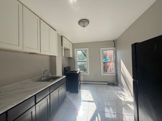 139 3rd St #4, Passaic, NJ 07055