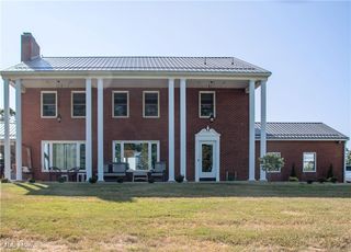 10084 Cadiz Rd, Cambridge, OH 43725