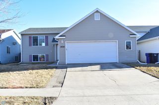 2234 59th Ave S, Fargo, ND 58104