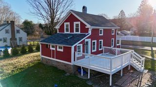 538 Forest Rd, Northford, CT 06472