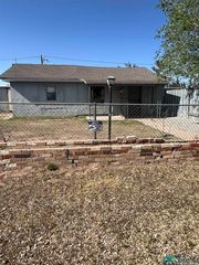 203 E  Reed St, Roswell, NM 88203