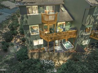96 NW 33rd Pl, Newport, OR 97365