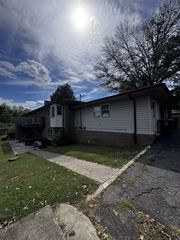 209 Western Ave, Hartsville, TN 37074