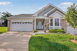 2417 S  Lakeridge Ct #14, Lake Saint Louis, MO 63367