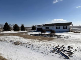 1413 W  Florence Rd, Baileyville, IL 61007