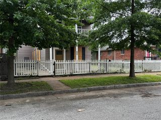 8422 Pennsylvania Ave, Saint Louis, MO 63111
