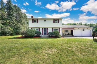 4 S  Park Dr, Wilbraham, MA 01095