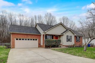 513 Riverway Cove Ln, Old Hickory, TN 37138