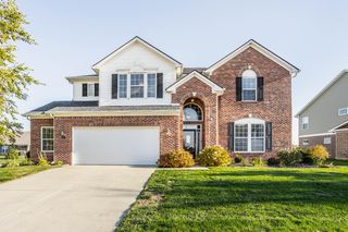 704 Jefferson Park Dr, Pittsboro, IN 46167