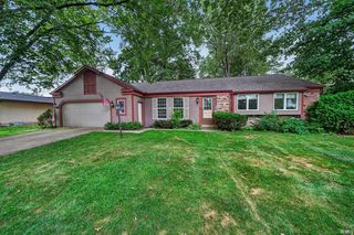 52088 Goldenrod Ln, Granger, IN 46530