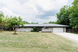 208 E  Stegall Dr, Waco, TX 76706