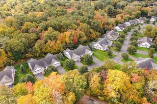 79 Shadowbrook Est #79, South Hadley, MA 01075