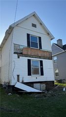 104 N  Crawford Ave, New Castle, PA 16101