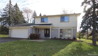 4469 Westover Dr, West Bloomfield, MI 48323
