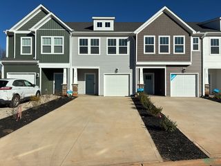 208 Cali Way, Piedmont, SC 29673