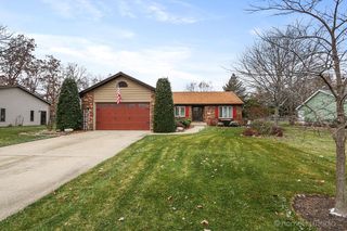 9460 W  Oakridge Dr, Saint John, IN 46373