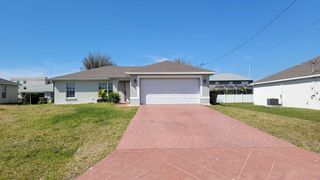 431 NW 1st Ter, Cape Coral, FL 33993