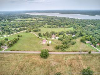 32855 Long Bay Rd, Wagoner, OK 74467