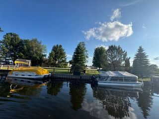 Whites Ct, Houghton lake, MI 48629