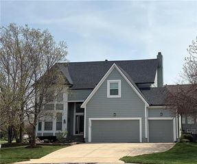 14301 Bond St, Overland Park, KS 66221
