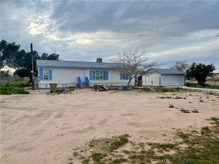 10862 3rd Ave, Hesperia, CA 92345