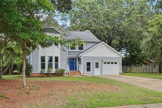 138 Racine Dr, Newport News, VA 23608
