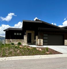 11293 N  Shoreline Ct, Kamas, UT 84036