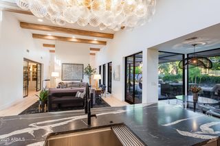 123 E Wagon Wheel Drive, Phoenix, AZ 85020