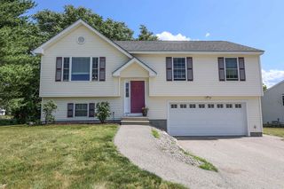 6 Old Orchard Way, Manchester, NH 03103