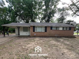 3197 Clearbrook St, Memphis, TN 38118