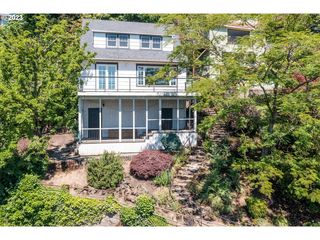 1952 SW Mill Street Ter, Portland, OR 97201
