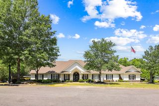 1700 Fountain Ct #2302, Columbus, GA 31904