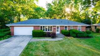4630 Sterling Rd, Downers Grove, IL 60515