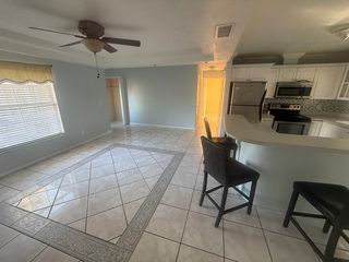 1084 Shepherd Ave, Deltona, FL 32738