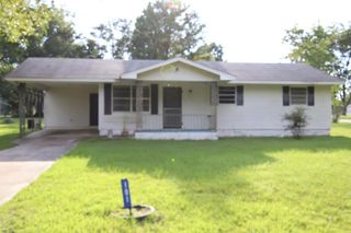 101 N  Middleton St, Nicholls, GA 31554