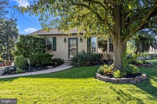 541 Welcome Ln, Feasterville, PA 19053