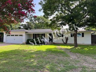 409 Sharron Dr, Woodway, TX 76712
